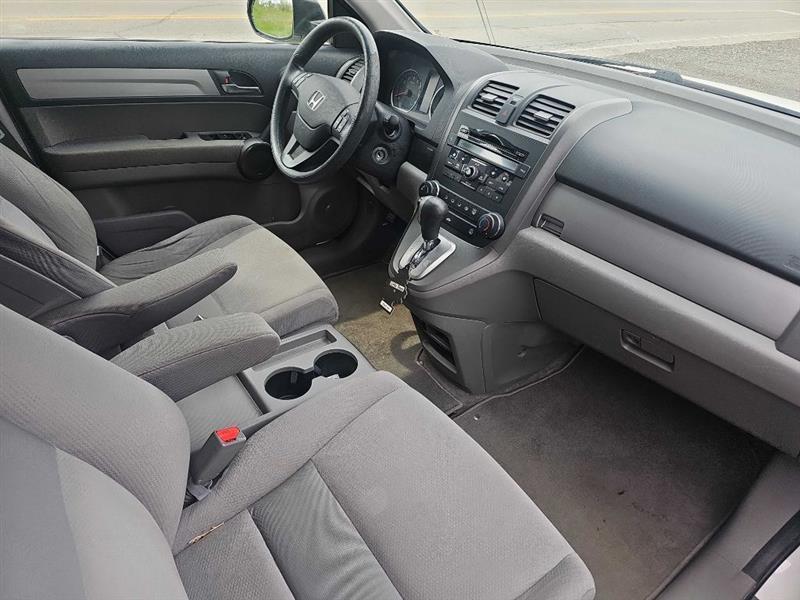 Honda CR-V SE 4WD 5-Speed AT 2011