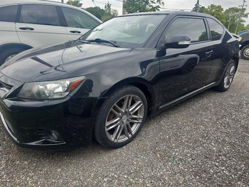 Scion tC Sports Coupe 6-Spd AT 2013