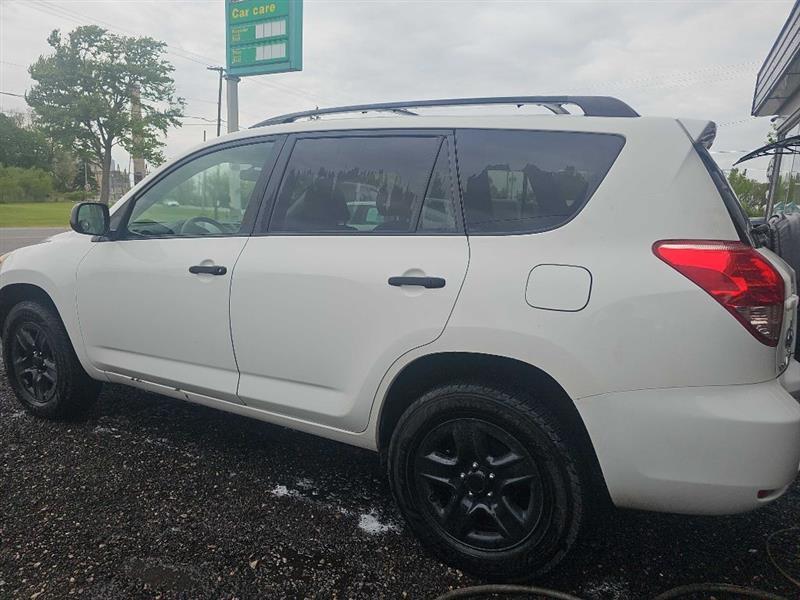 Toyota RAV4 Base I4 4WD 2008