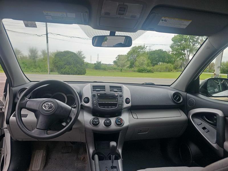 Toyota RAV4 Base I4 4WD 2008