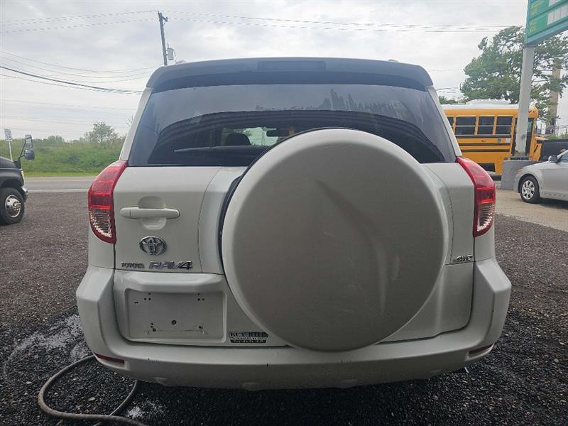 Toyota RAV4 Base I4 4WD 2008