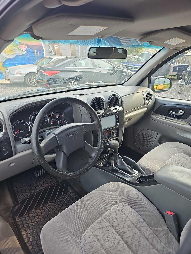 GMC Envoy SLE 4WD 2003