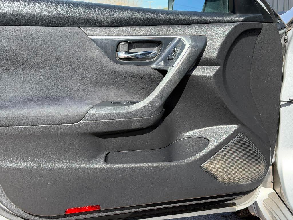 Nissan Altima 2.5 S 2014