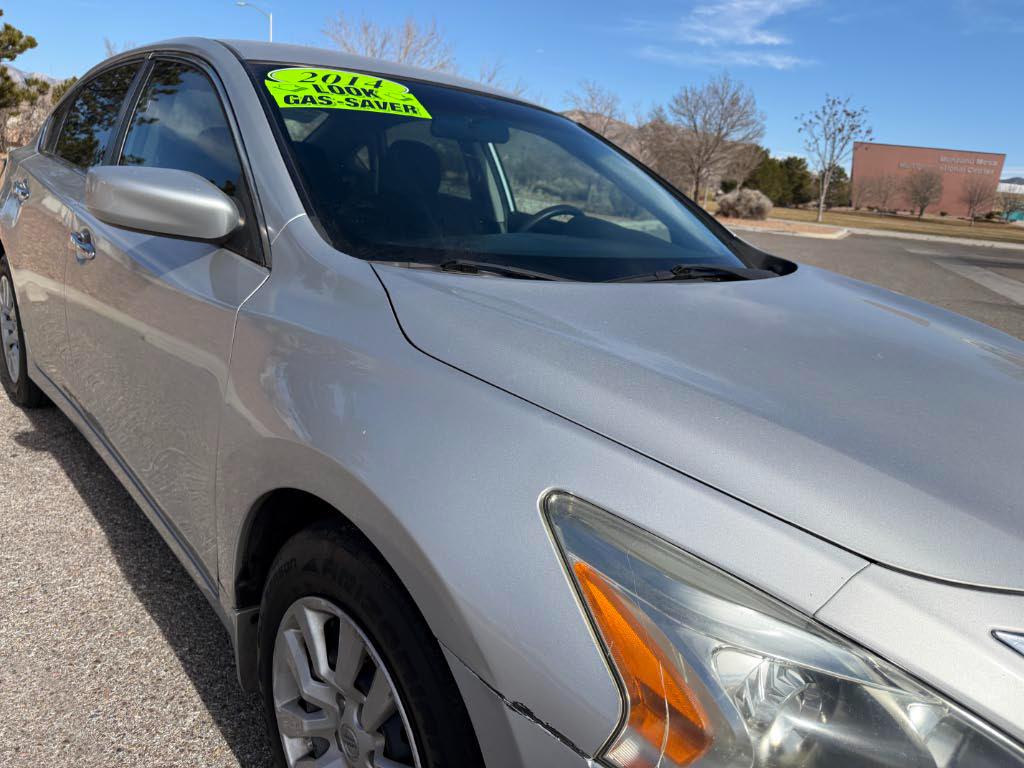 Nissan Altima 2.5 S 2014