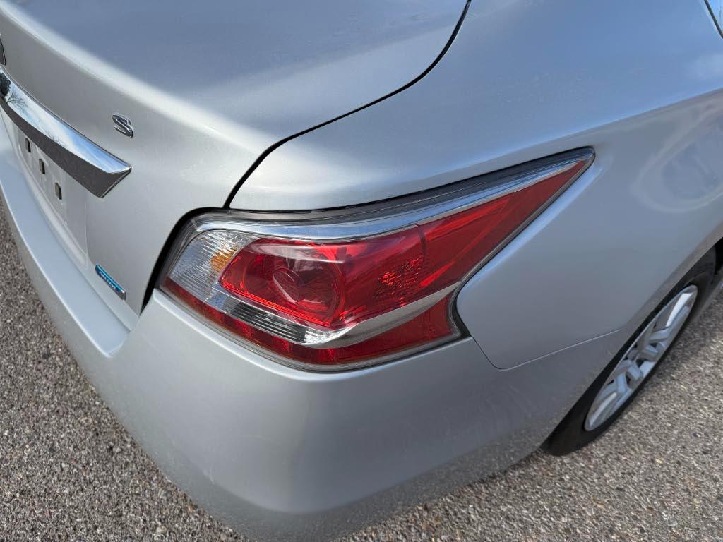 Nissan Altima 2.5 S 2014