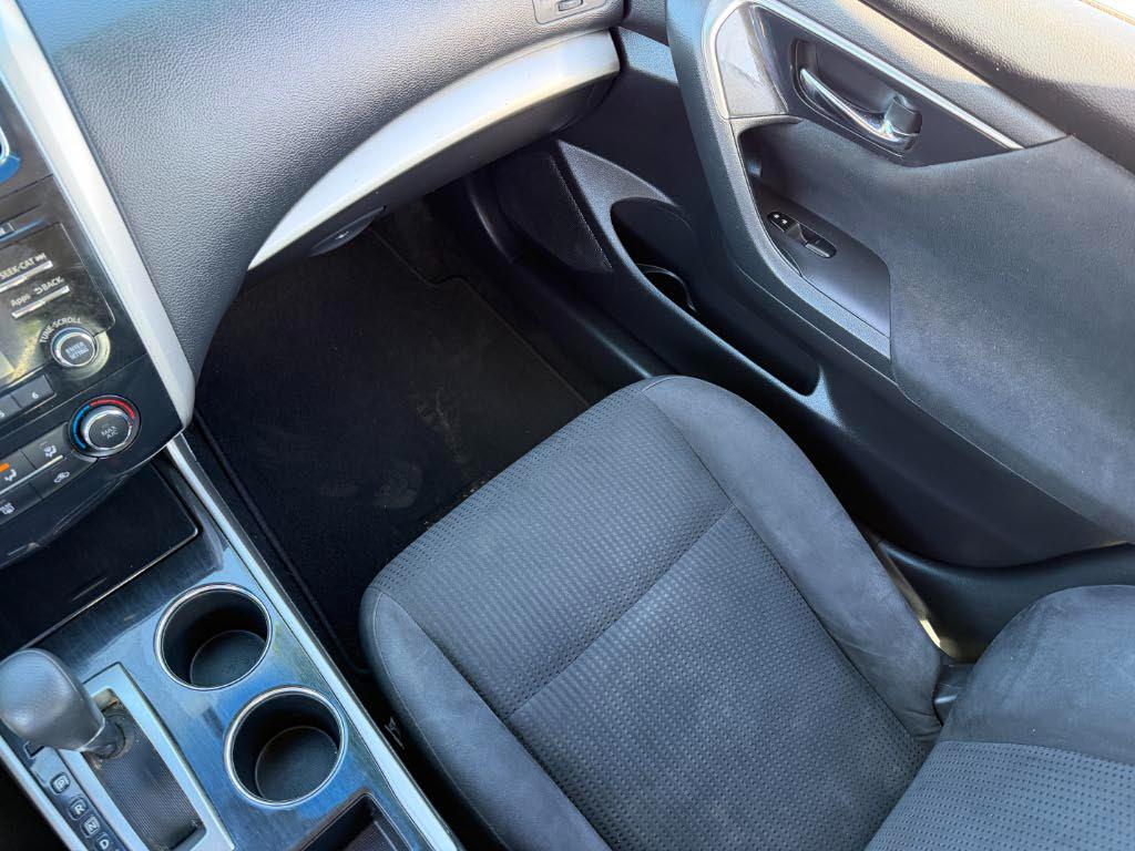 Nissan Altima 2.5 S 2014