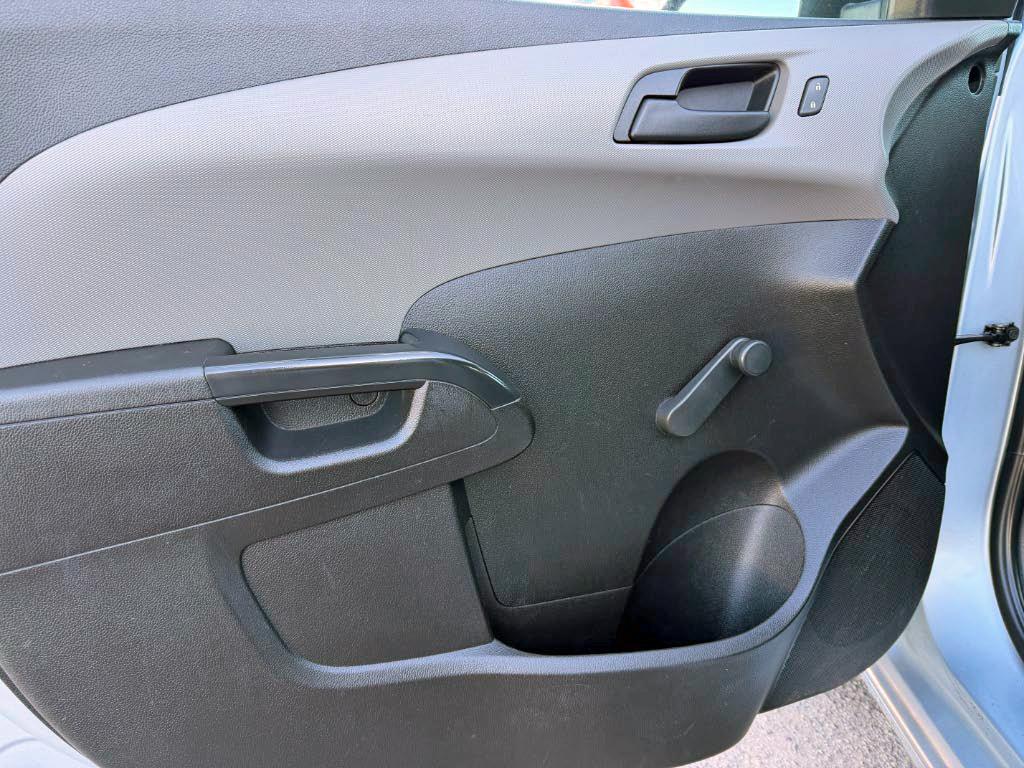 Chevrolet Sonic LS 2017