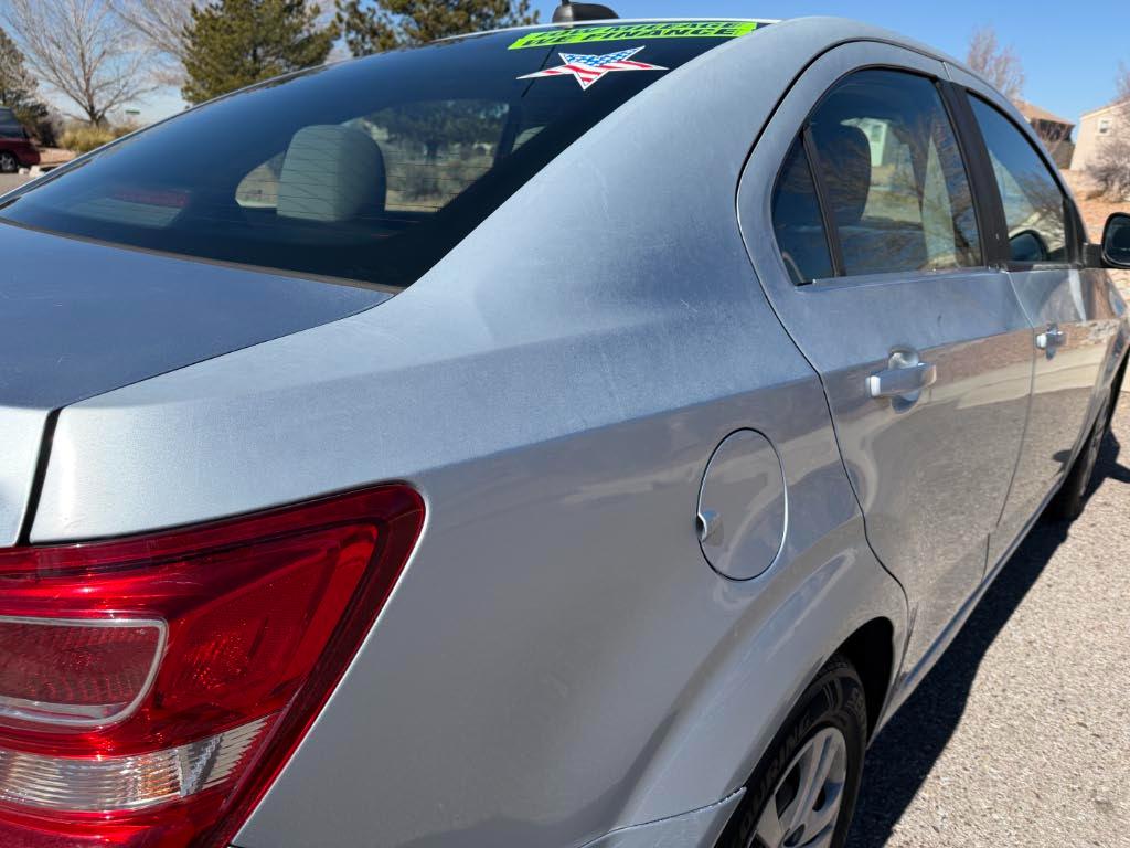 Chevrolet Sonic LS 2017