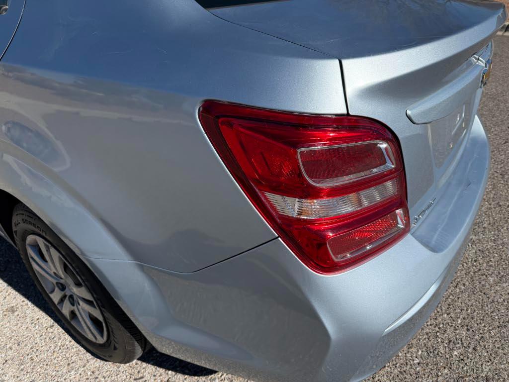 Chevrolet Sonic LS 2017