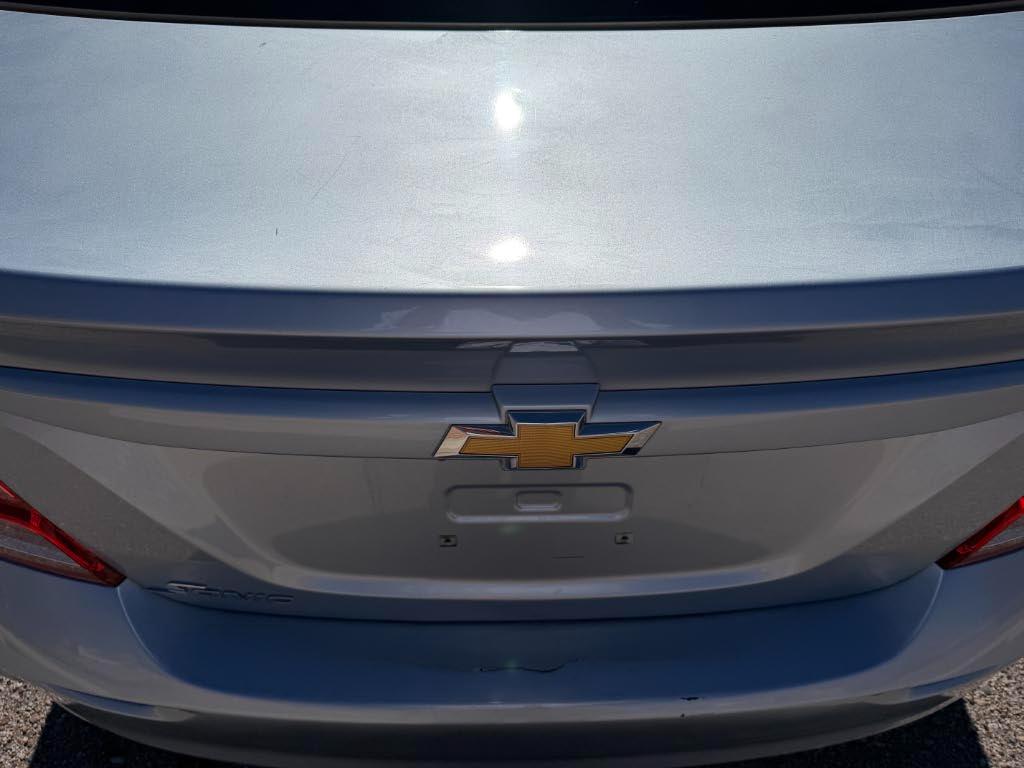 Chevrolet Sonic LS 2017