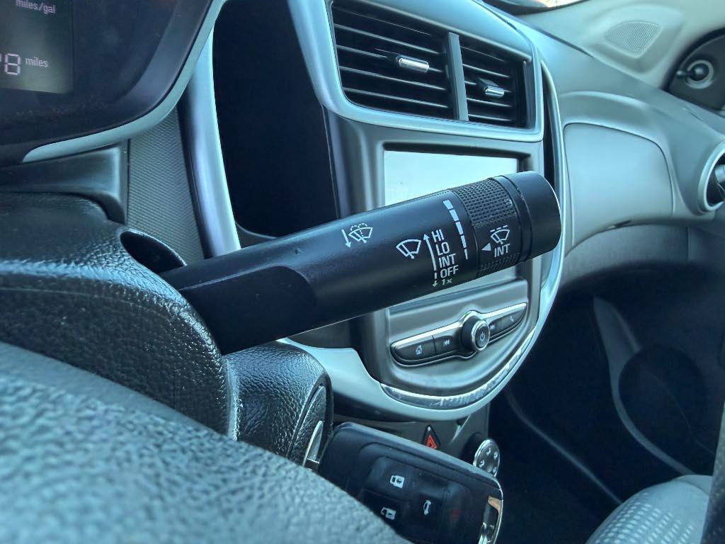 Chevrolet Sonic LS 2017