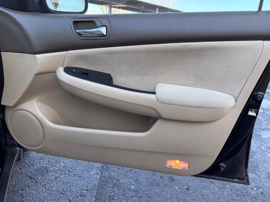 Honda Accord LX 2003