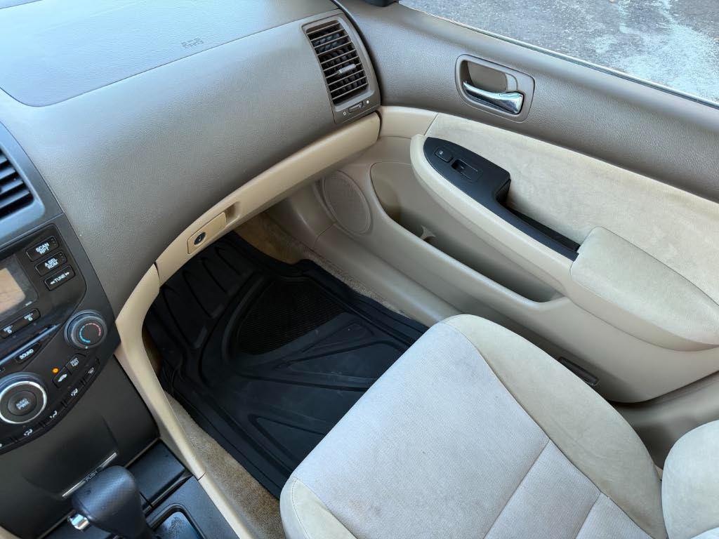 Honda Accord LX 2003