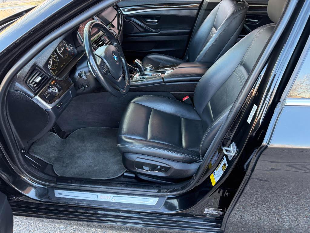 BMW 5-Series 535i 2016