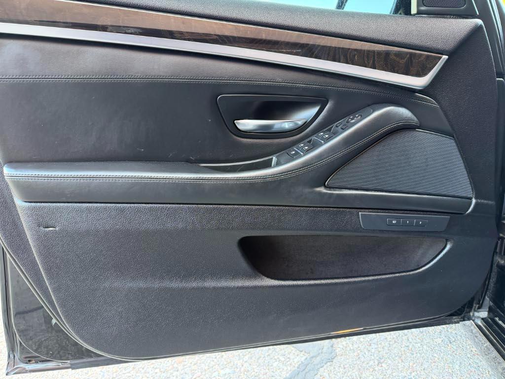 BMW 5-Series 535i 2016