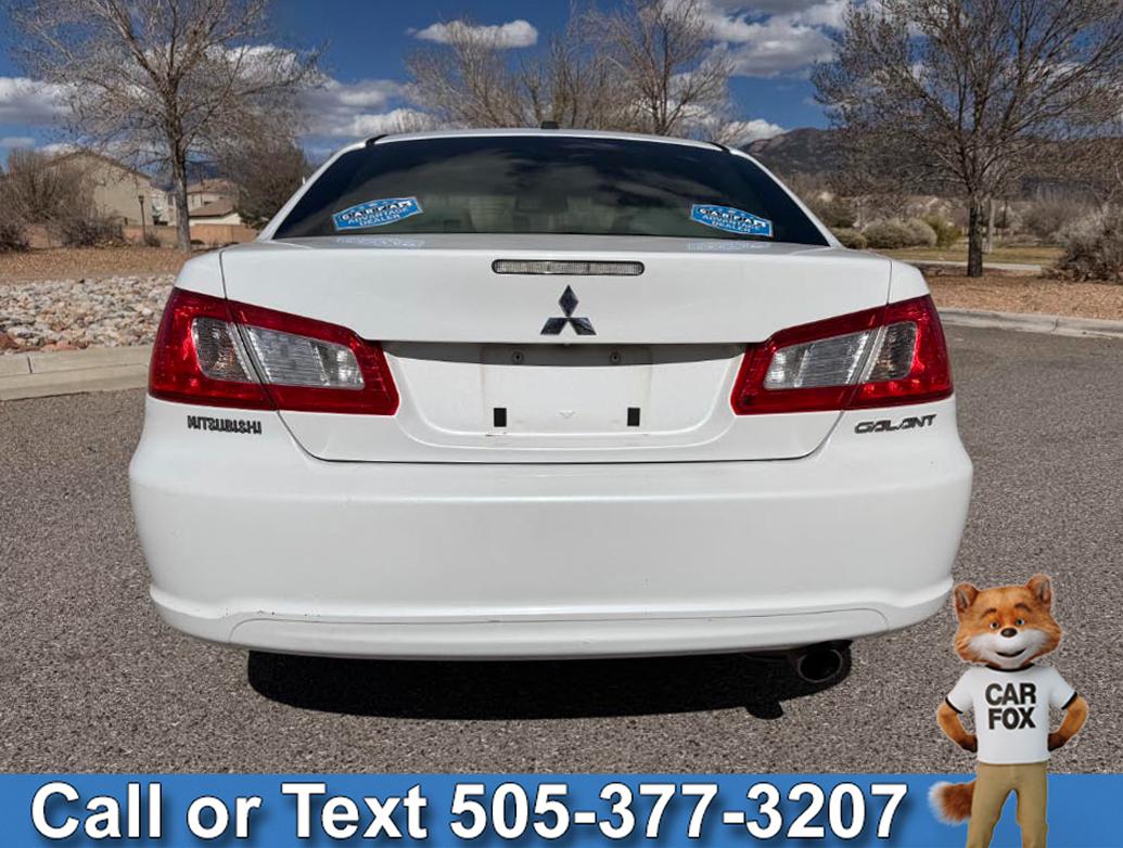 Mitsubishi Galant ES 2011