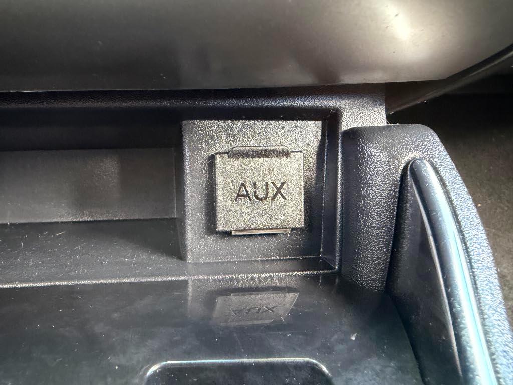 Mitsubishi Galant ES 2011