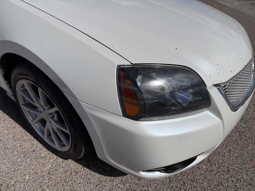 Mitsubishi Galant ES 2011