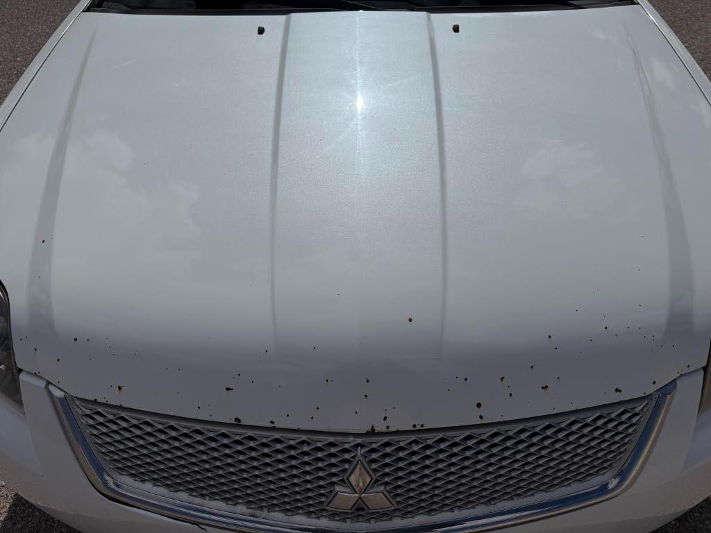 Mitsubishi Galant ES 2011