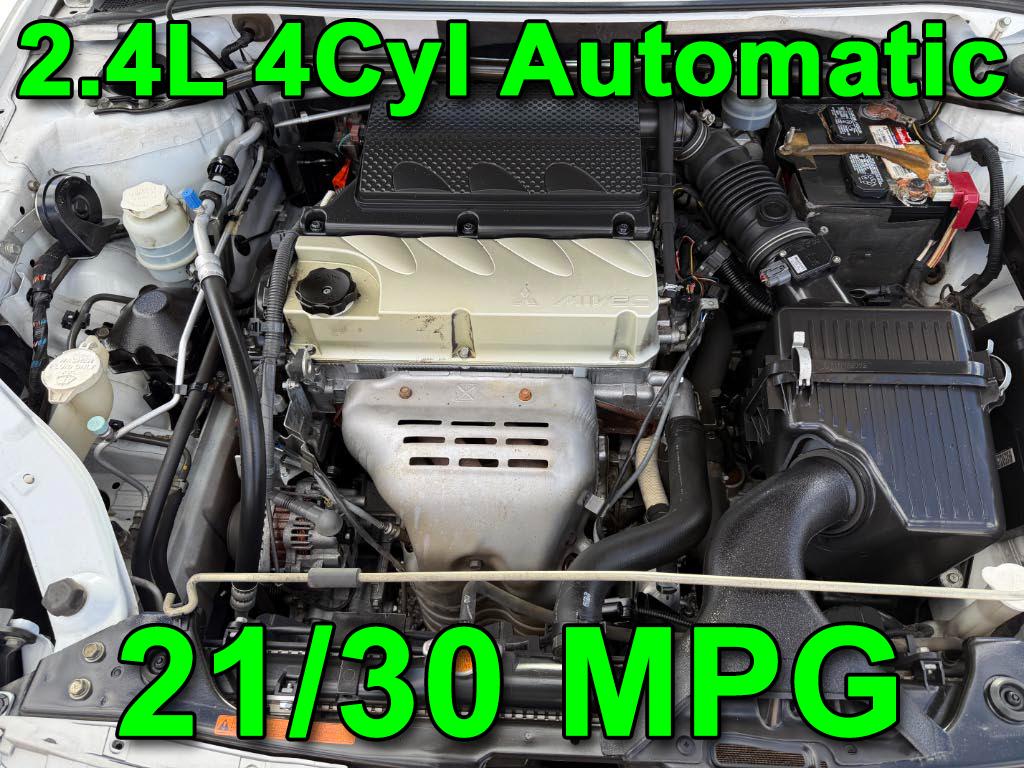 Mitsubishi Galant ES 2011