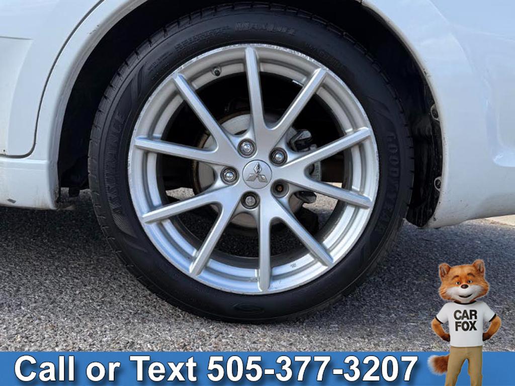 Mitsubishi Galant ES 2011