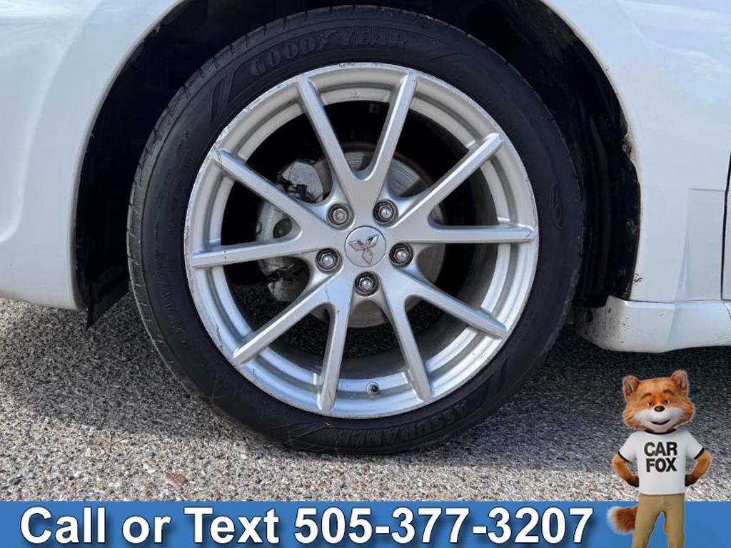 Mitsubishi Galant ES 2011