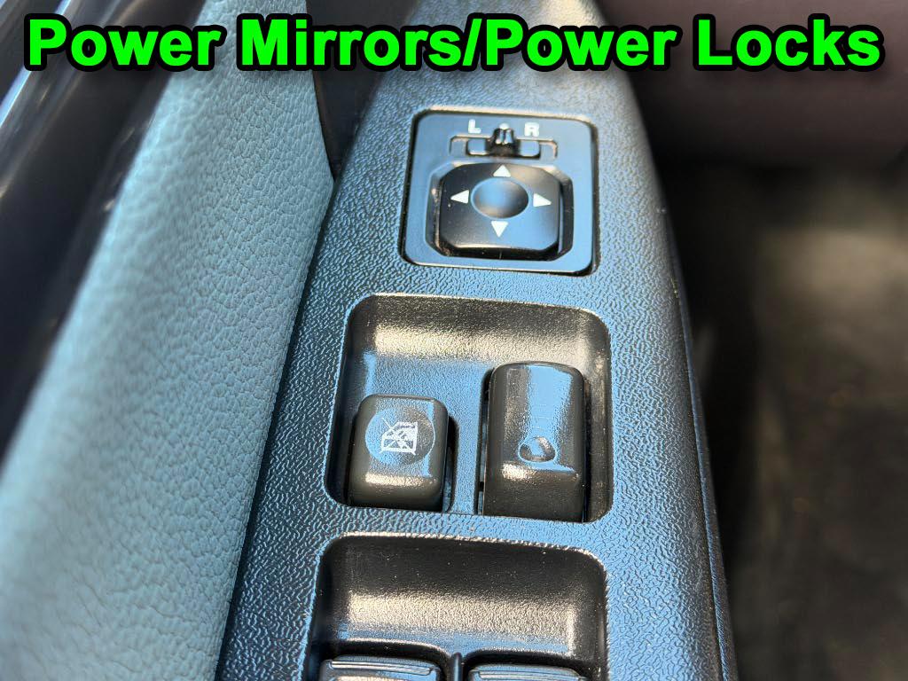 Mitsubishi Galant ES 2011