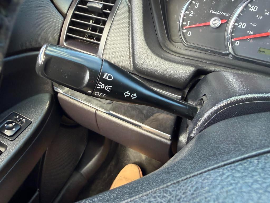 Mitsubishi Galant ES 2011