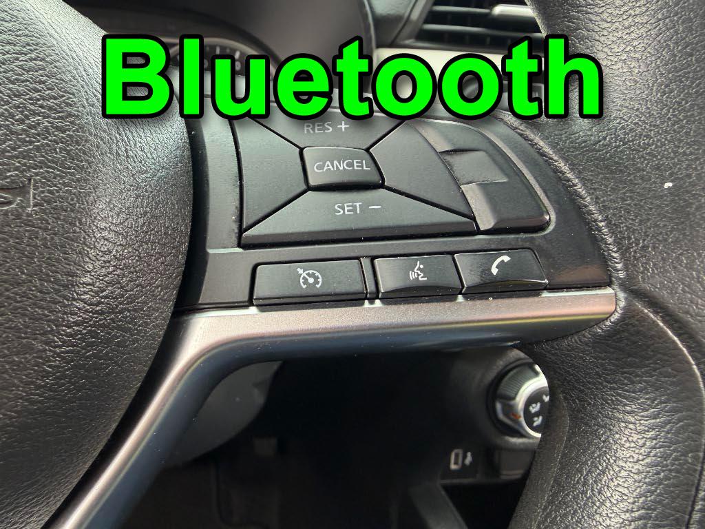 Nissan Versa SV 2021