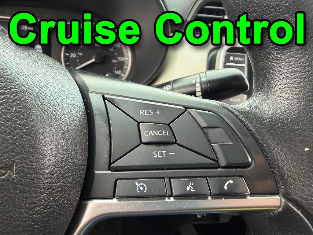 Nissan Versa SV 2021