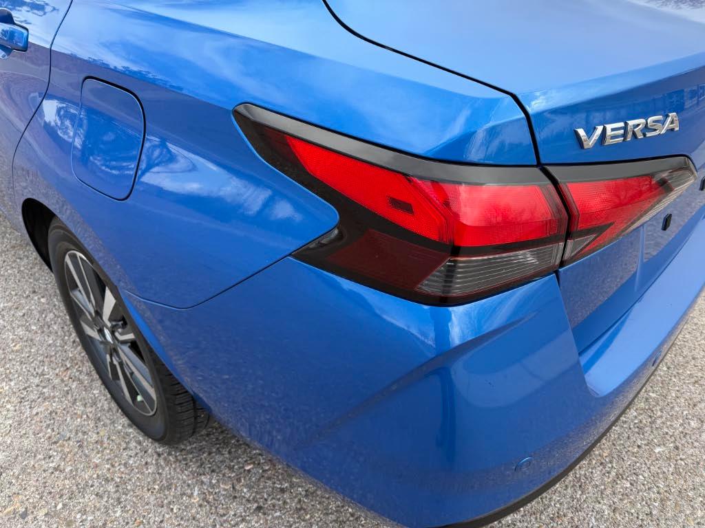 Nissan Versa SV 2021