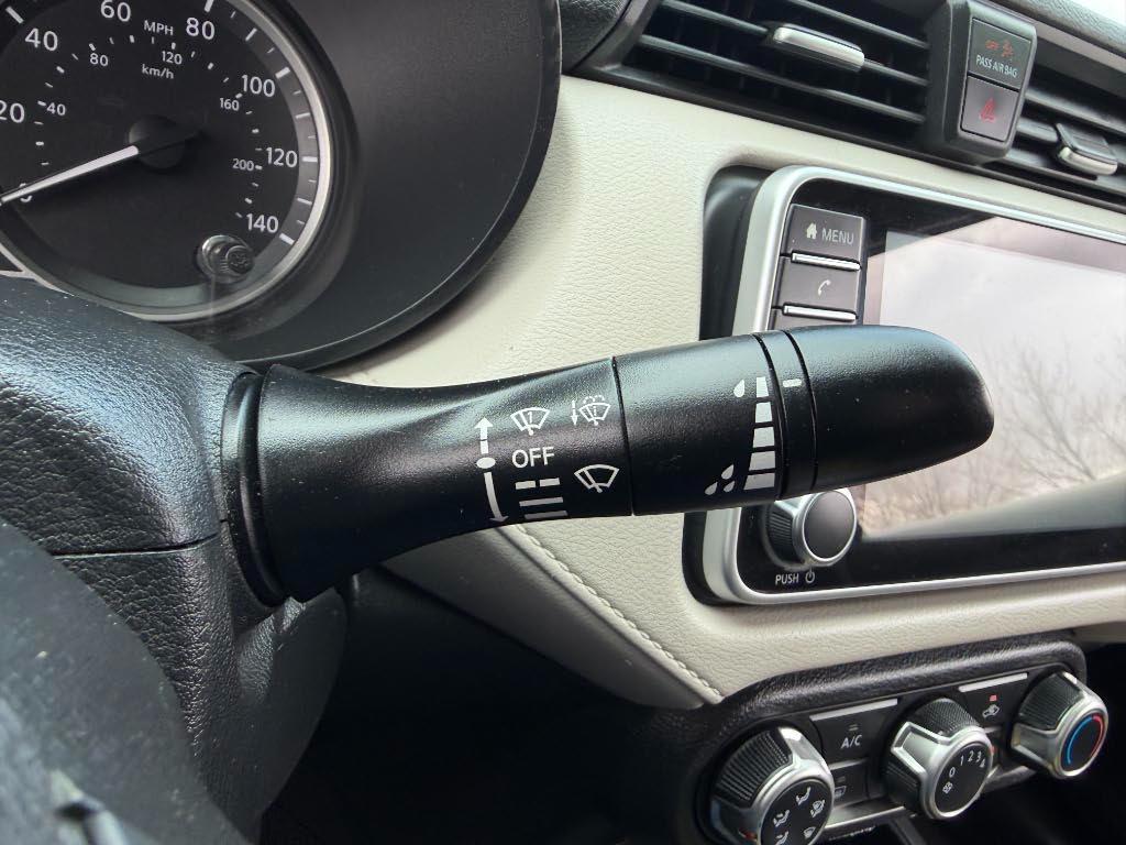 Nissan Versa SV 2021