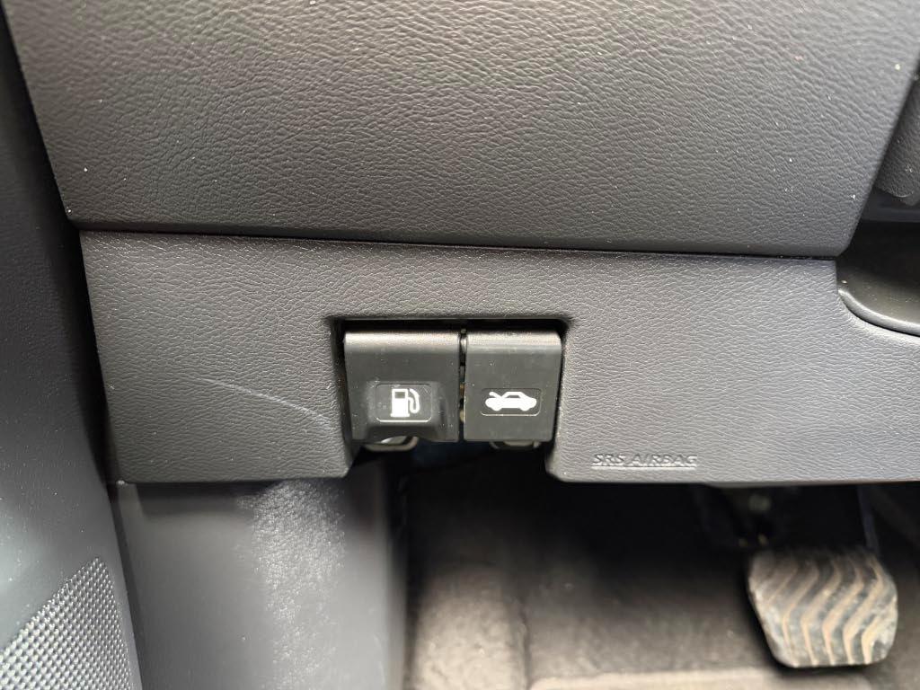 Nissan Versa SV 2021