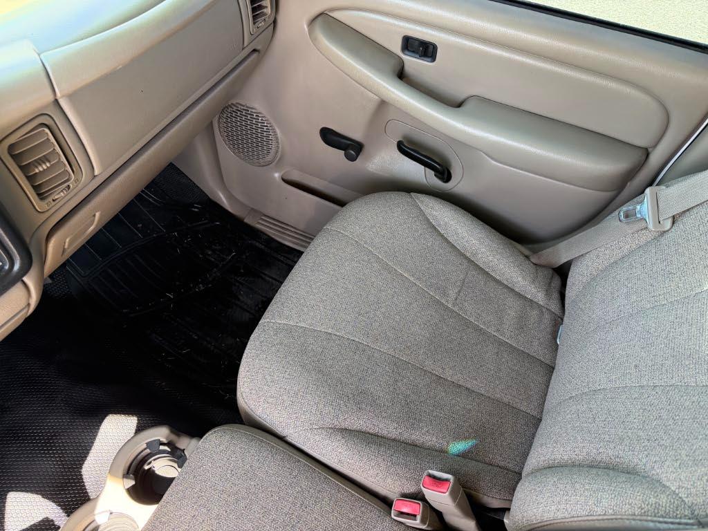 Chevrolet Silverado 1500  2001