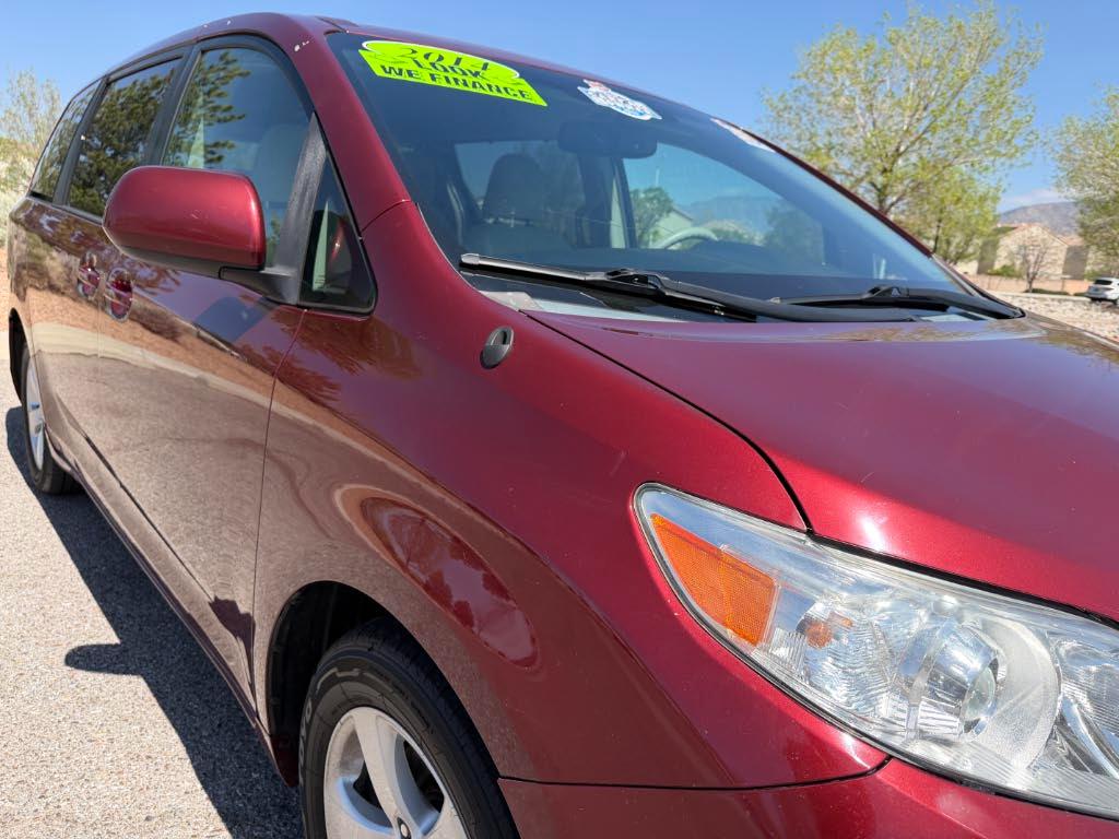 Toyota Sienna  2014