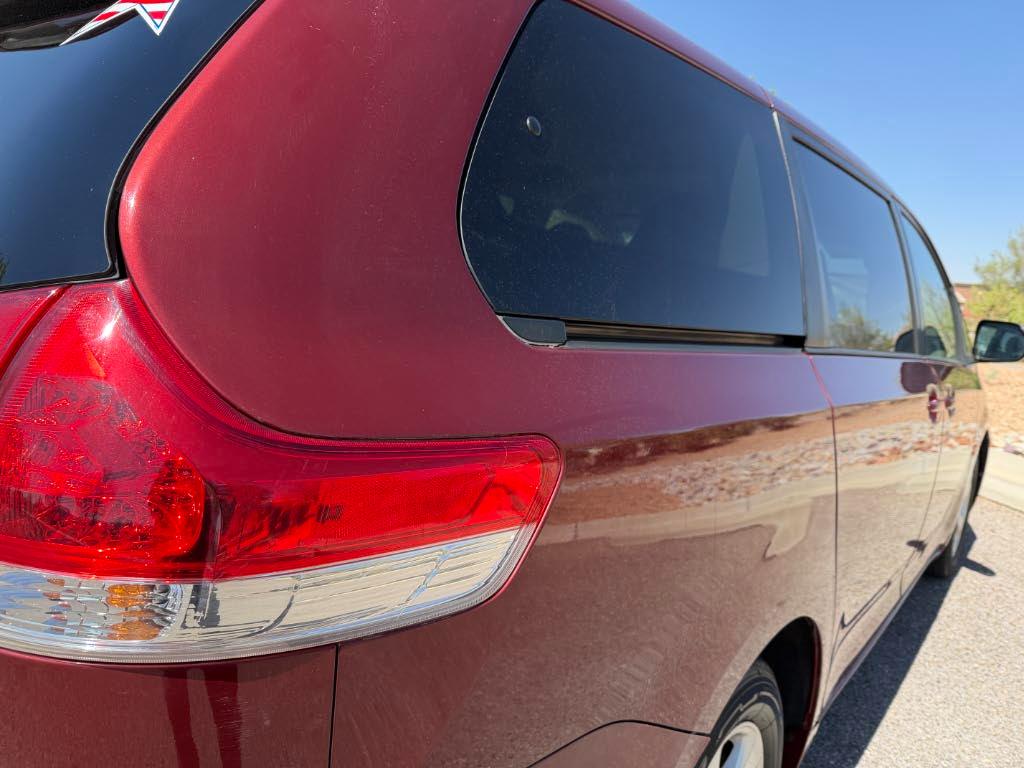 Toyota Sienna  2014
