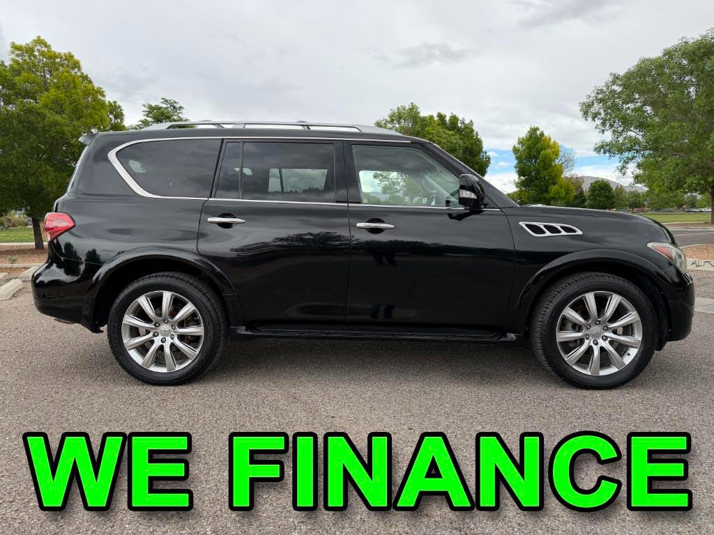 Infiniti QX56  2012