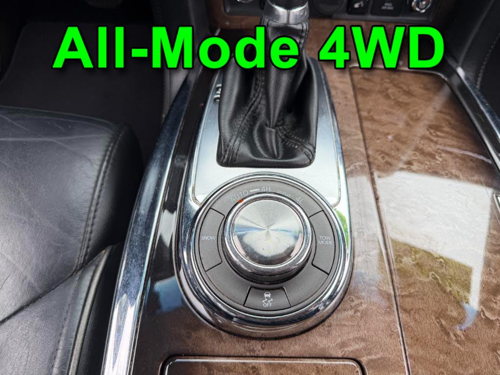 Infiniti QX56  2012
