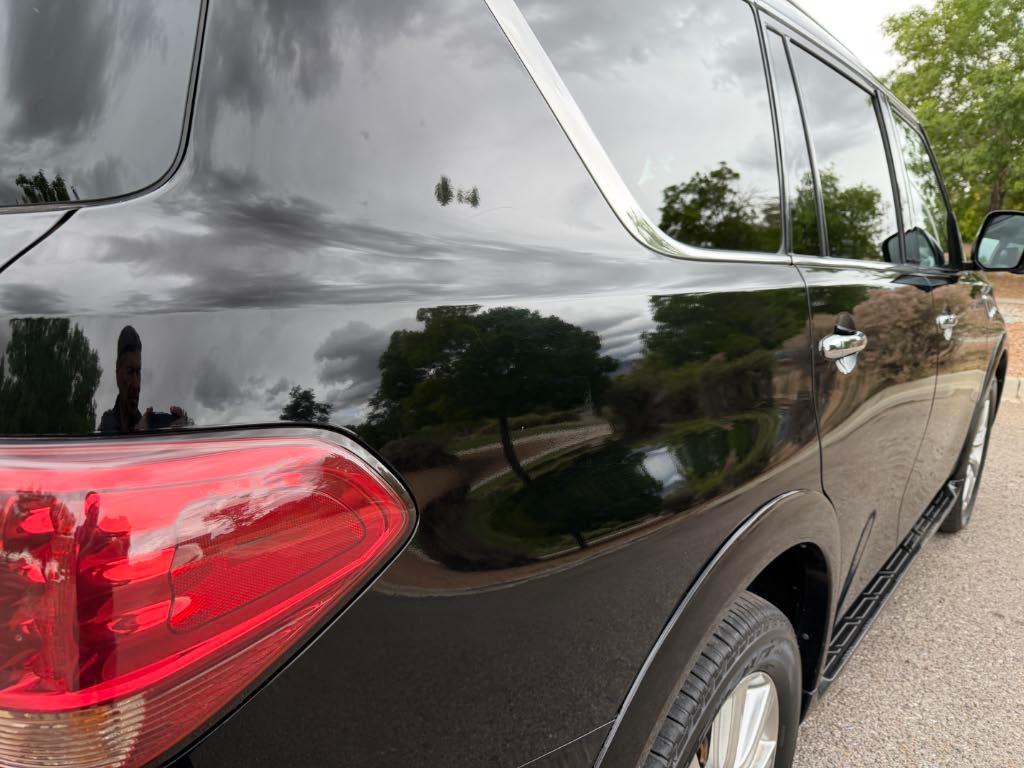 Infiniti QX56  2012