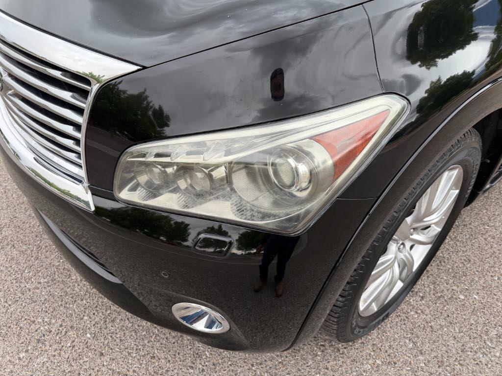 Infiniti QX56  2012