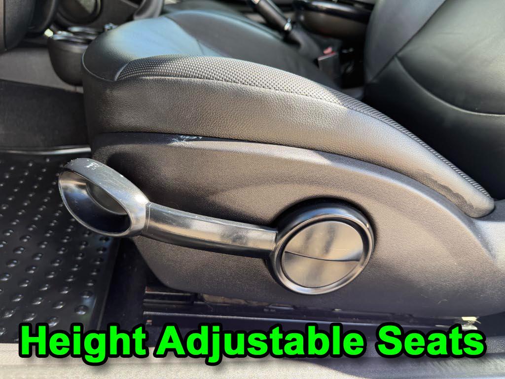 MINI Cooper 3-Door 2011