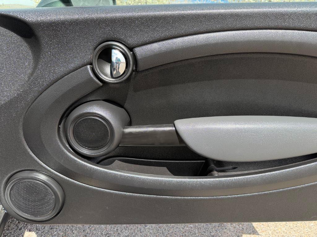 MINI Cooper 3-Door 2011