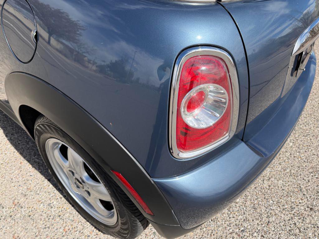 MINI Cooper 3-Door 2011