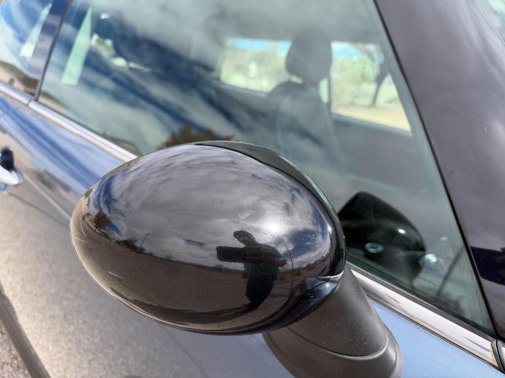 MINI Cooper 3-Door 2011