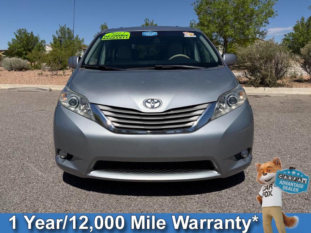 Toyota Sienna XLE FWD 8-Passenger V6 2012