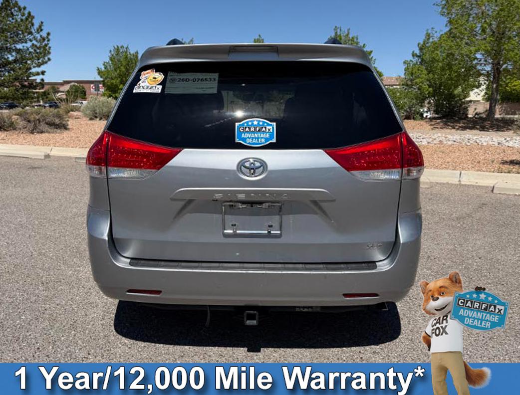 Toyota Sienna XLE FWD 8-Passenger V6 2012