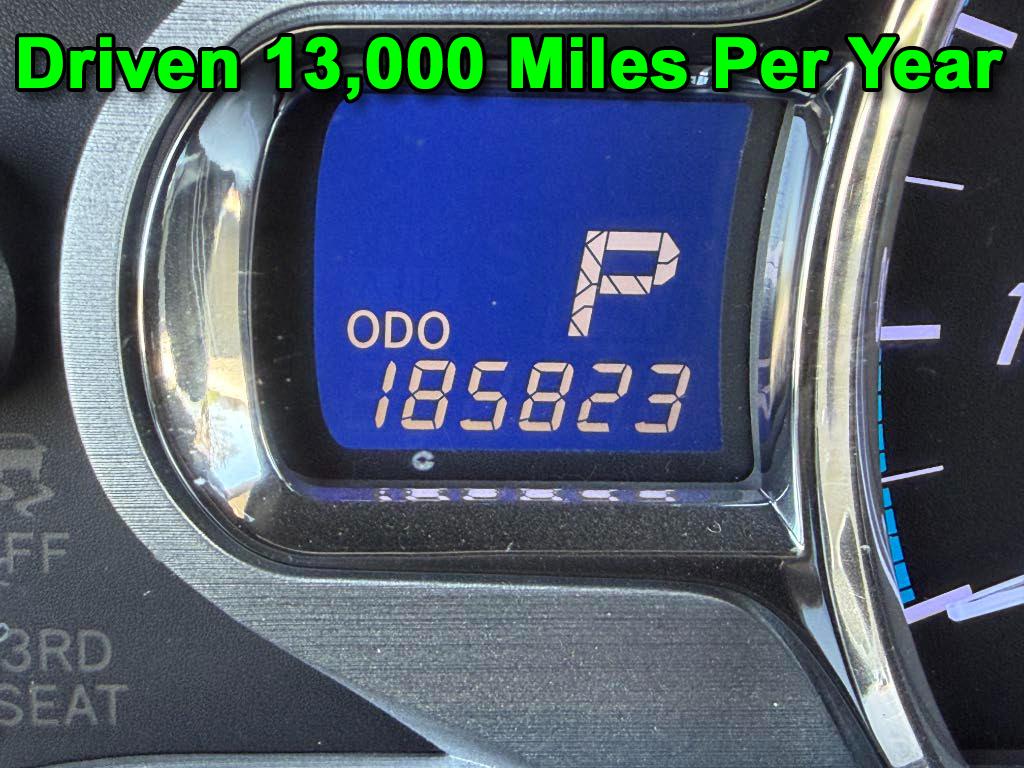 Toyota Sienna XLE FWD 8-Passenger V6 2012