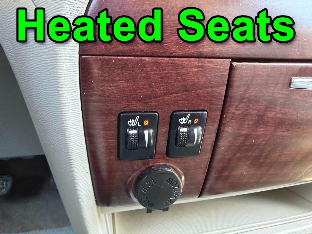 Toyota Sienna XLE FWD 8-Passenger V6 2012