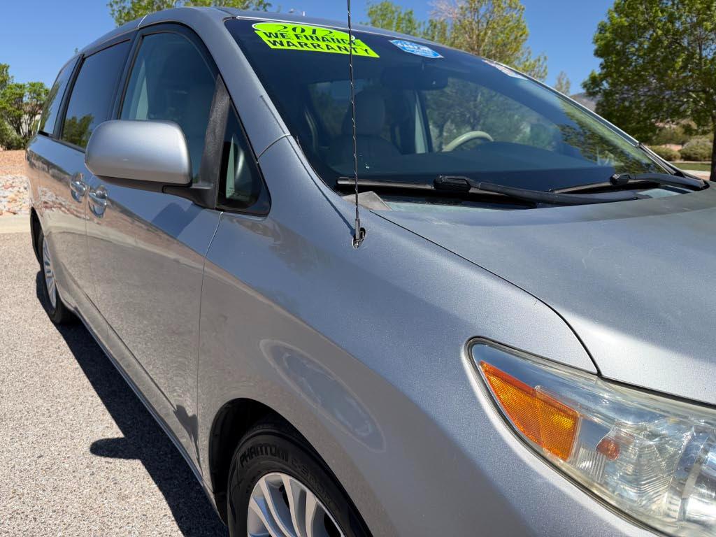 Toyota Sienna XLE FWD 8-Passenger V6 2012