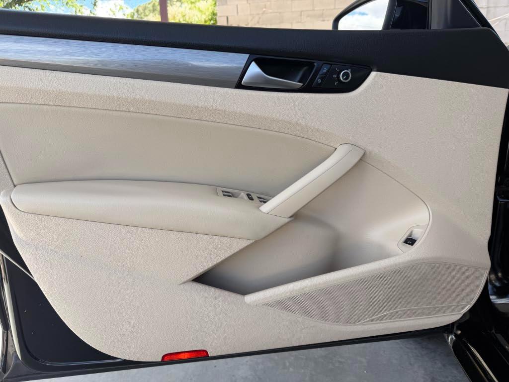 Volkswagen Passat  2014